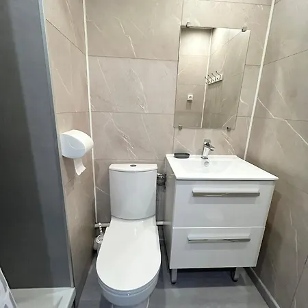 As27185-studio A 200m Avec Parking Et Clim * Le Grau-du-Roi